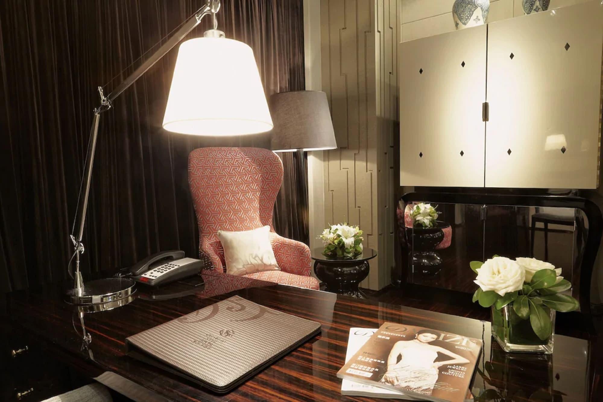 ชาโต สตาร์ ริเวอร์ เซี่ยงไฮ้ Hotel ภายนอก รูปภาพ