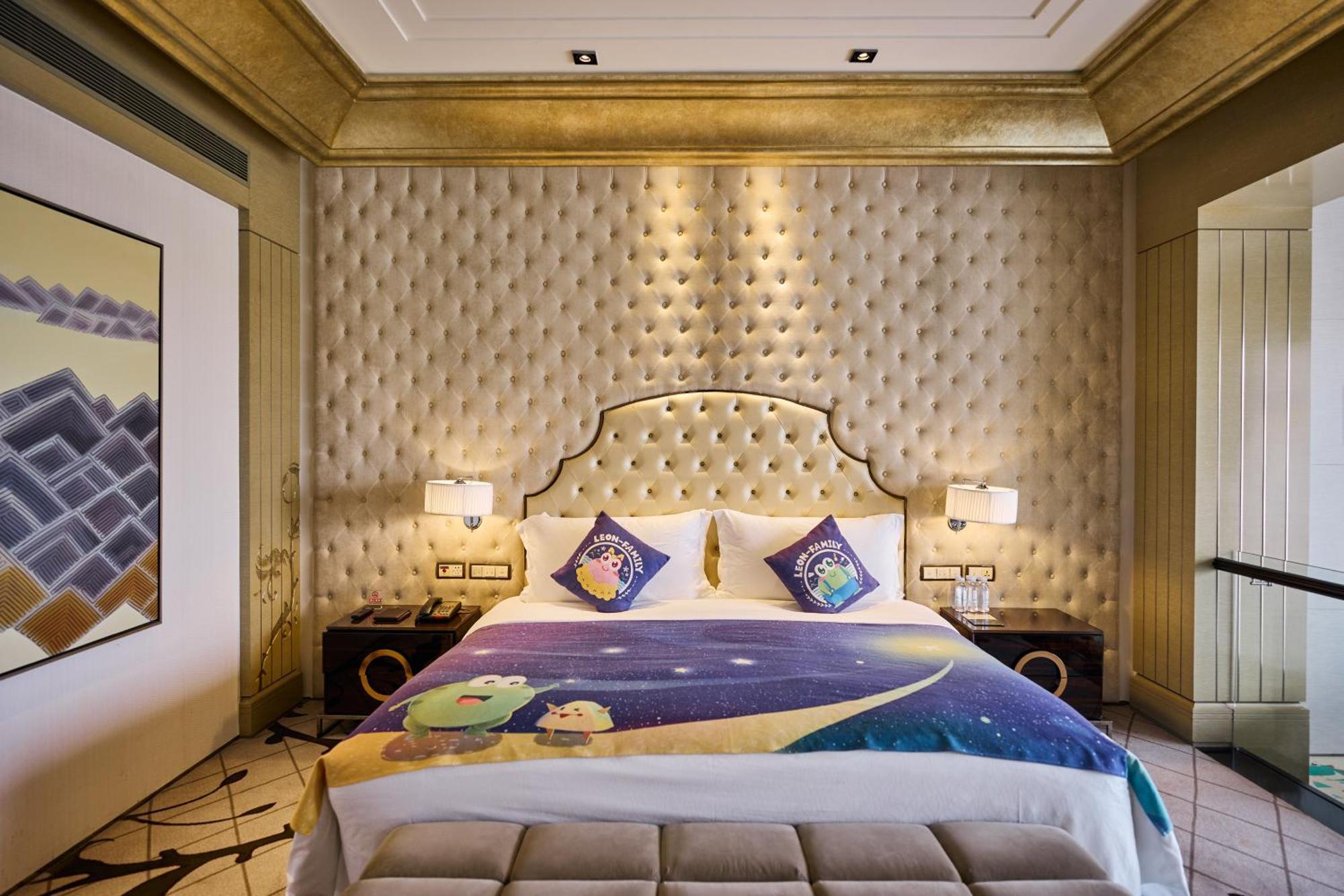 ชาโต สตาร์ ริเวอร์ เซี่ยงไฮ้ Hotel ภายนอก รูปภาพ