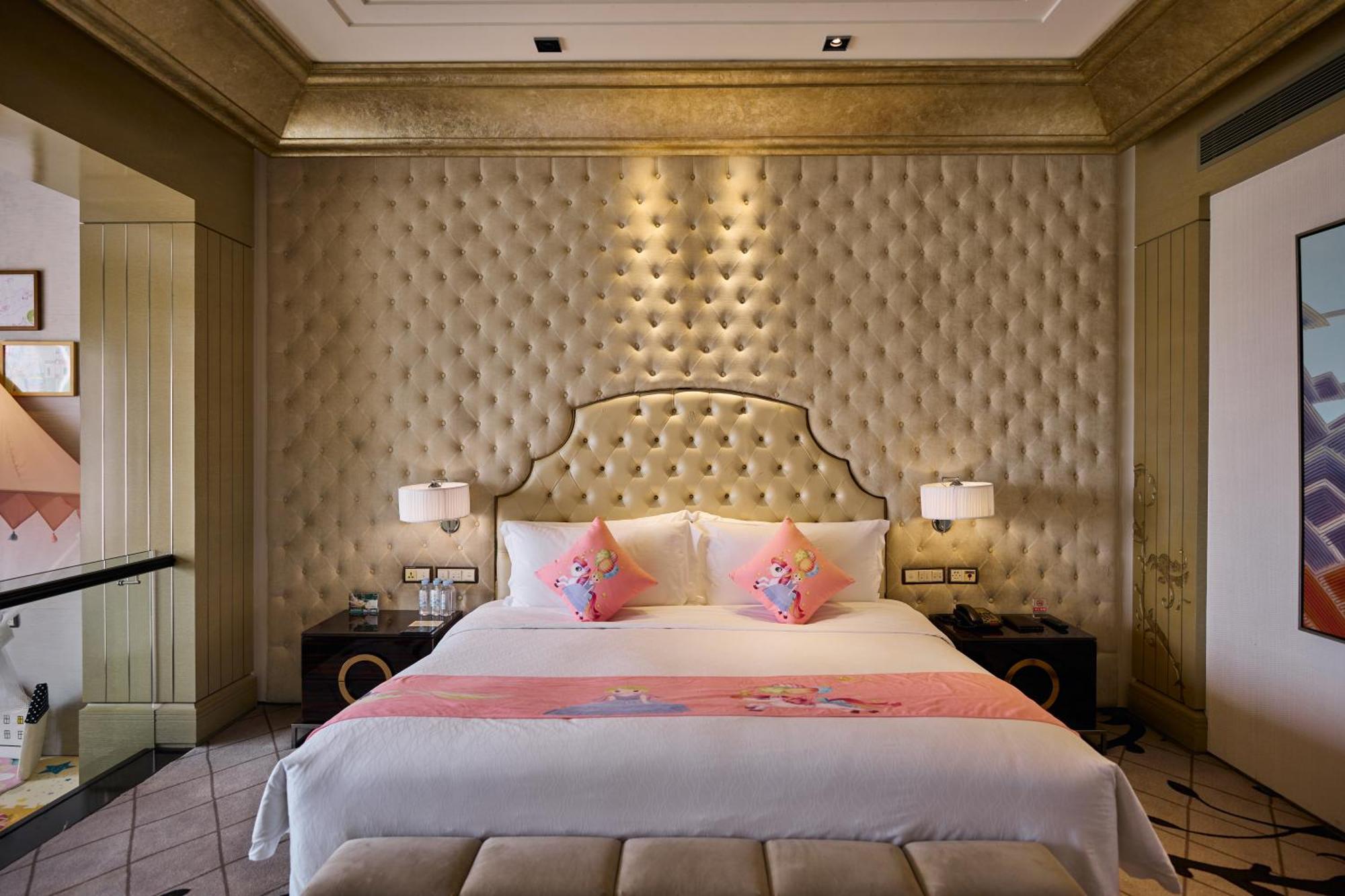 ชาโต สตาร์ ริเวอร์ เซี่ยงไฮ้ Hotel ภายนอก รูปภาพ