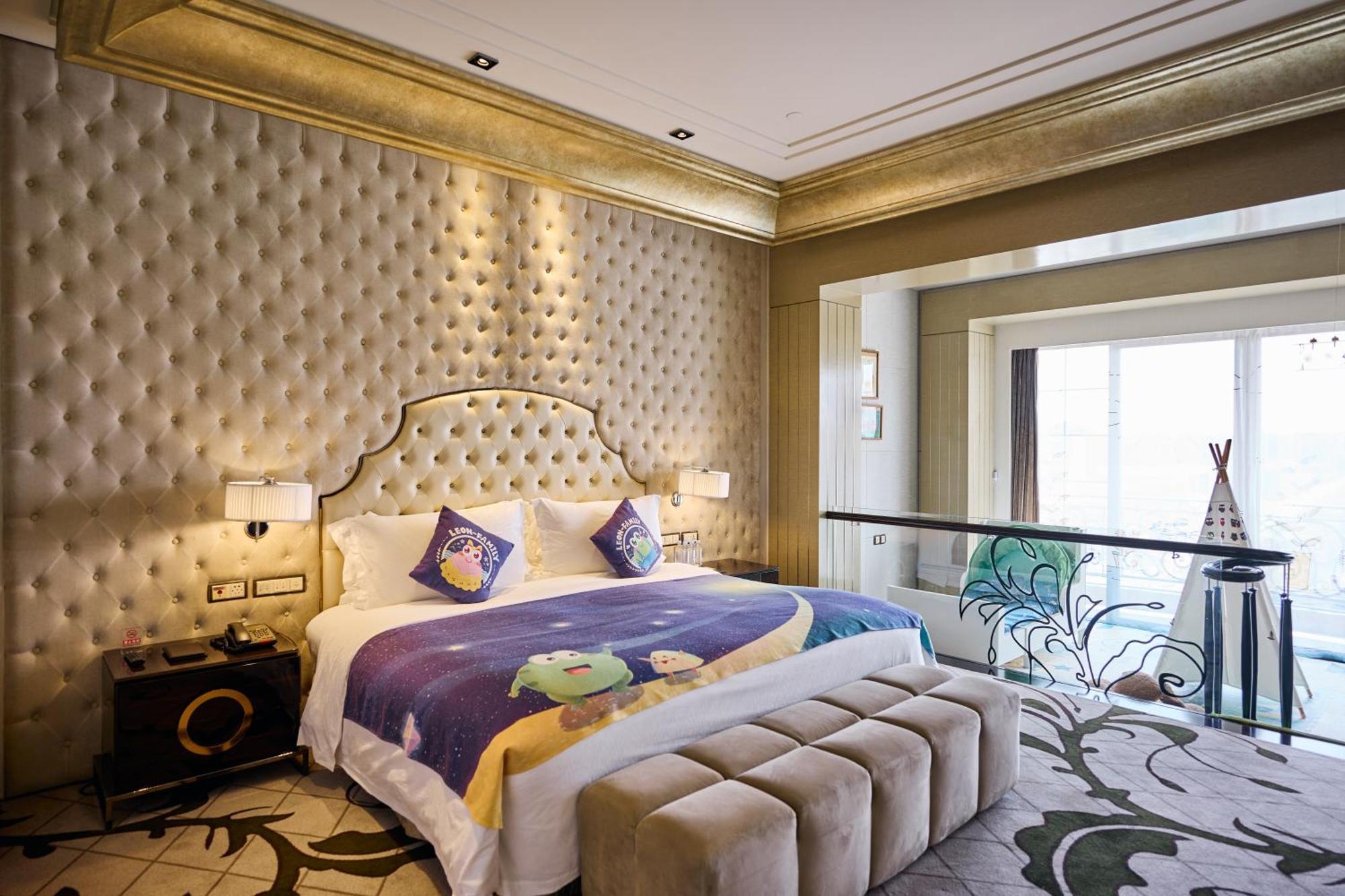 ชาโต สตาร์ ริเวอร์ เซี่ยงไฮ้ Hotel ภายนอก รูปภาพ