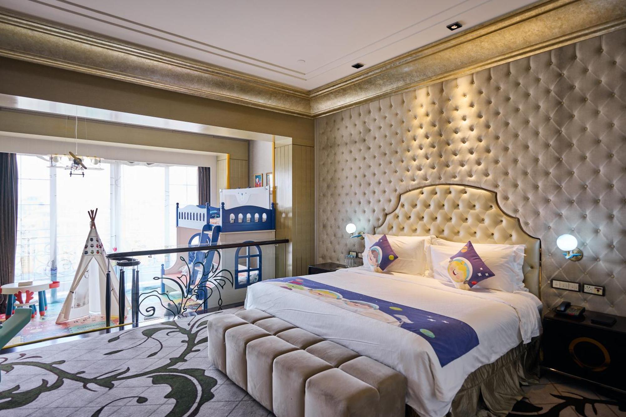 ชาโต สตาร์ ริเวอร์ เซี่ยงไฮ้ Hotel ภายนอก รูปภาพ