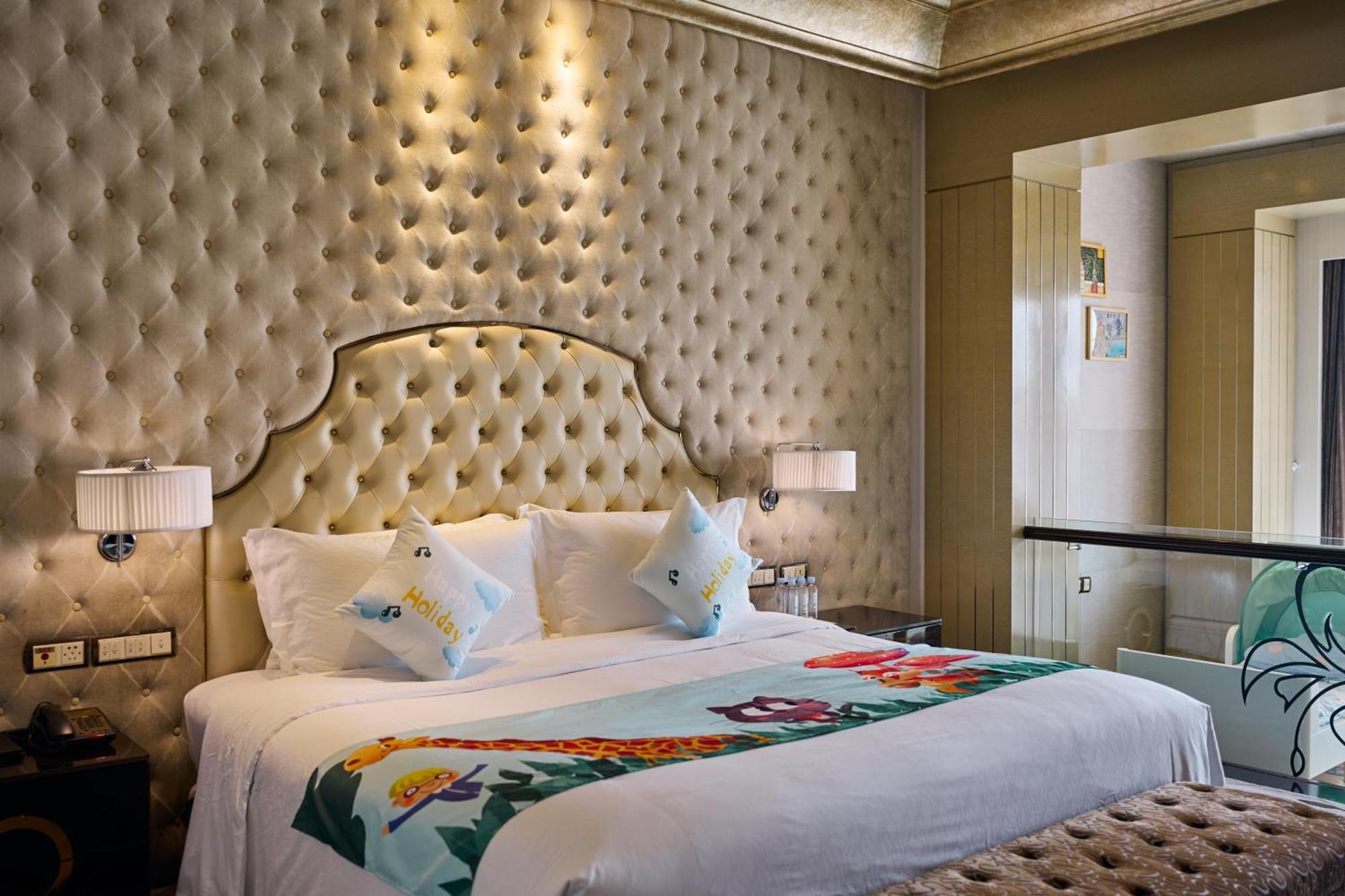 ชาโต สตาร์ ริเวอร์ เซี่ยงไฮ้ Hotel ภายนอก รูปภาพ