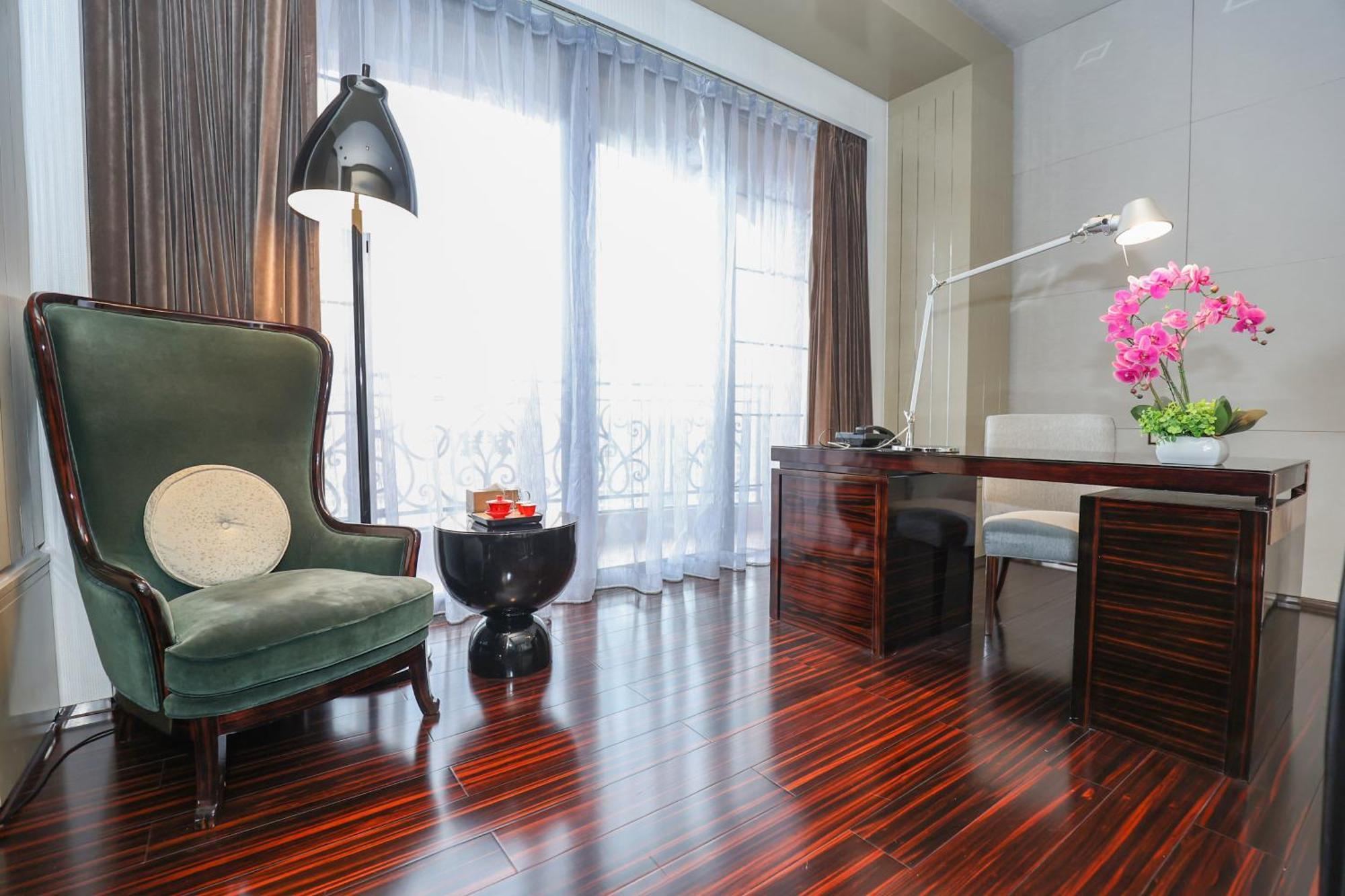 ชาโต สตาร์ ริเวอร์ เซี่ยงไฮ้ Hotel ภายนอก รูปภาพ