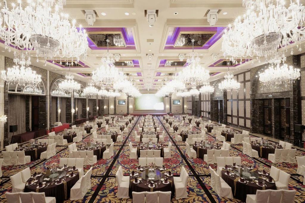 ชาโต สตาร์ ริเวอร์ เซี่ยงไฮ้ Hotel ภายนอก รูปภาพ