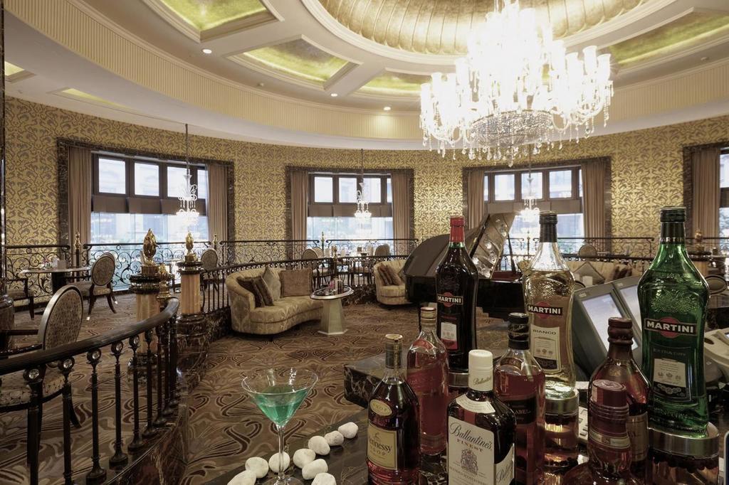 ชาโต สตาร์ ริเวอร์ เซี่ยงไฮ้ Hotel ภายนอก รูปภาพ